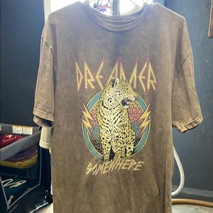 Dreamer Graphic Tee with Leopard Print